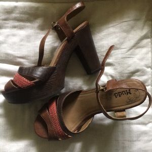 Mudd heels